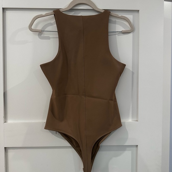 Good American leather bodysuit - size 1/SM (color is best shown in zoomed pic) - Picture 5 of 6